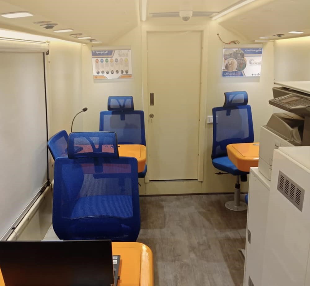CUSTOMER SERVICE OFFICE interior